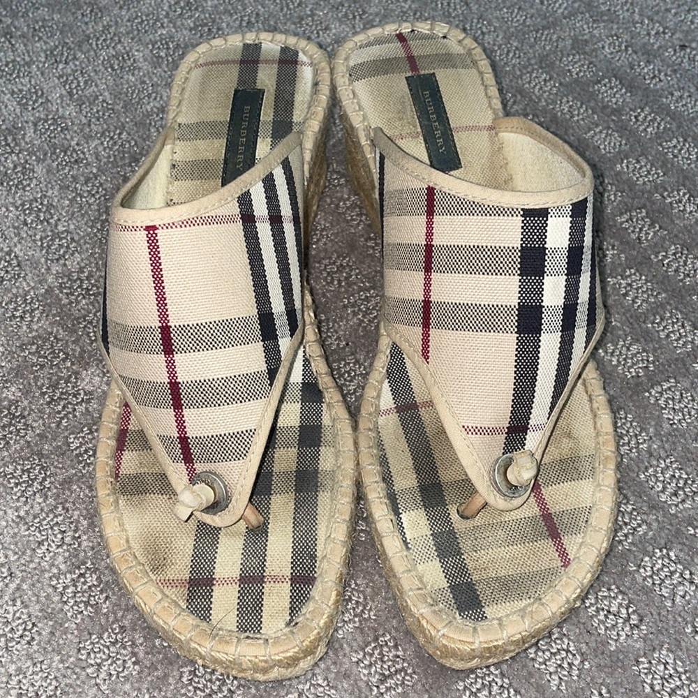 Burberry Shlamia Nova Check Thong Wedge Sandals - Picture 2 of 8